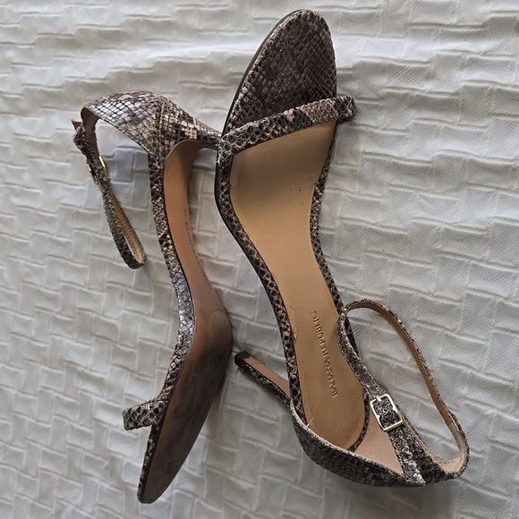 Banana Republic Women's Snakeskin Heels Mob Wife Elegant Feminine - Picture 11 of 12